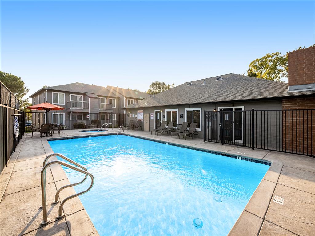Sandpiper Village Apartment Homes photo 4
